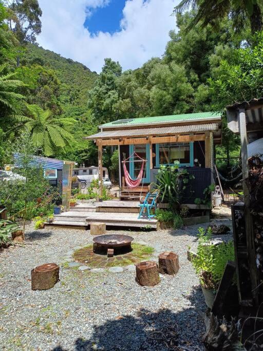 Gumboot Paradise Eco Stay Barrytown Exteriör bild